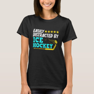 T-shirt Distrait Par Le Joueur De Hockey Sur Glace Entraîn