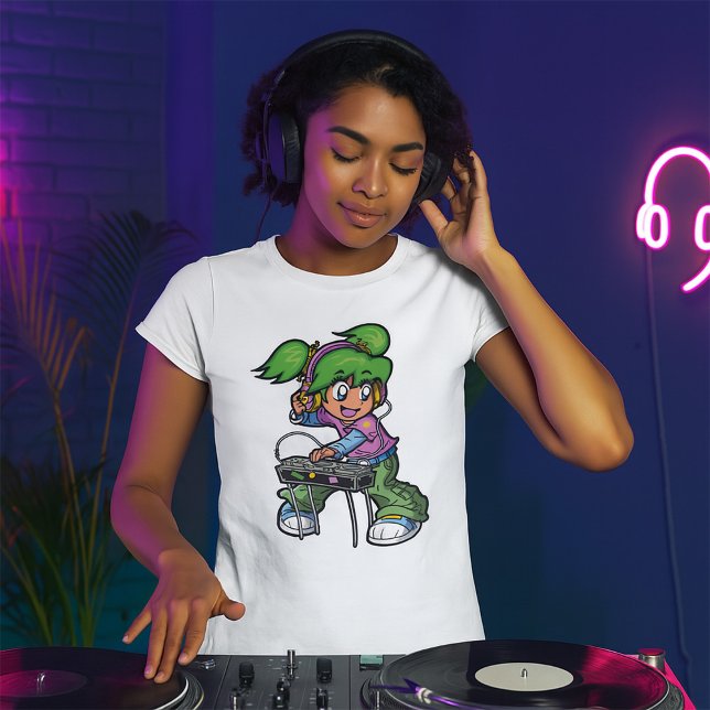 T-shirt DJ Girl avec cheveux verts et casques (Créateur téléchargé)