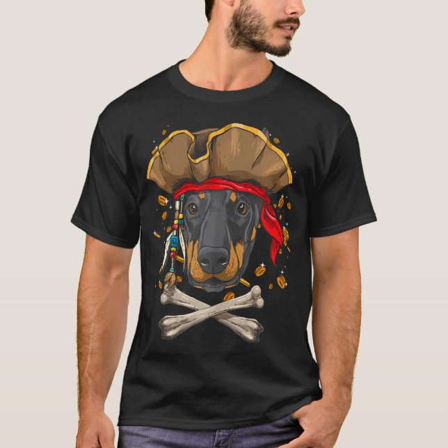 T-shirt Doberman Pinscher Chien Pirate Jolly roger Drapeau (Devant)