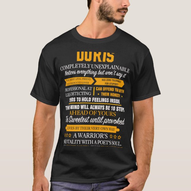 T-shirt Doris de famille complètement inexplicable (Devant)
