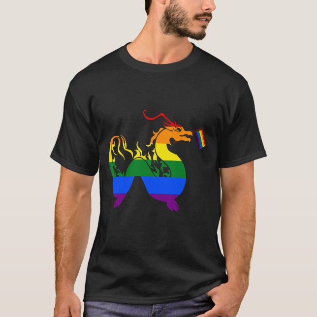 T-shirt Dragon Lesbien Mignonne Tenant Le Drapeau  (Devant)