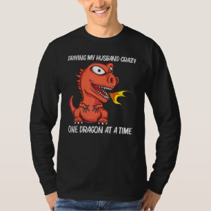 T-shirt Dragon pour femmes maman créature soufflant du feu