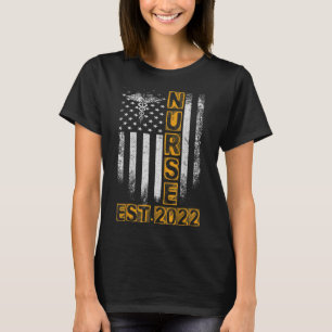 T-shirt Drapeau américain Nurse est 2022 rn école de soins