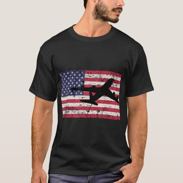 T-shirt Drapeau américain Patriotique KC-135 Stratotanker (Devant)