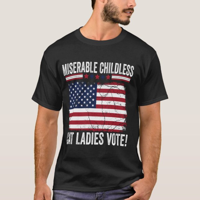 T-shirt Drapeau de chat sans enfant Miserable Lady USA (Devant)