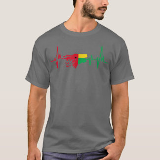 T-shirt Drapeau de conception de battements de coeur Guiné