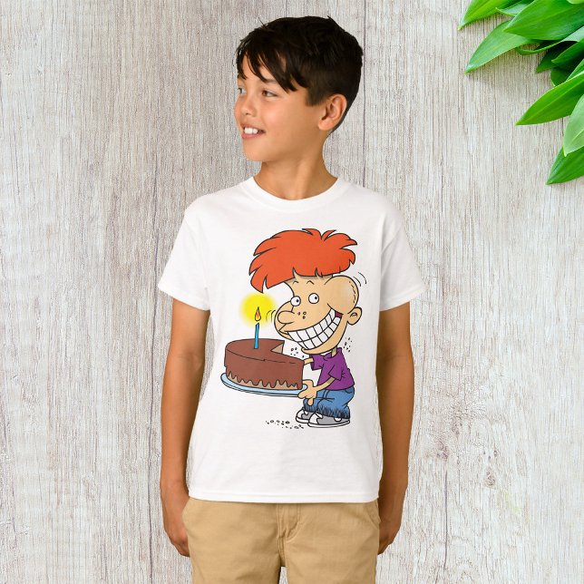 T-shirt Drôle caricaturiste avec gâteau d'anniversaire au  (Créateur téléchargé)