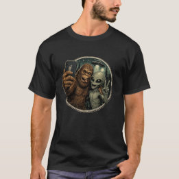 T-shirt Drôle de Bigfoot et selfie d'alien rétro UFO