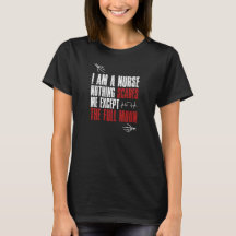 T-shirt drôle d'infirmière d'Halloween pour la sai