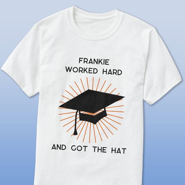 T-shirt Drôle Graduation Personnalisée (Fun personalized name graduation t-shirt)
