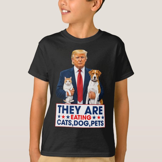 T-shirt Drôle Ils Mangent Les Chiens Les Chats Les Animaux (Devant)