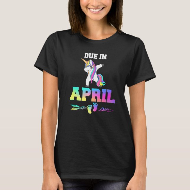 T-shirt Due Date April Pregnancy Announcement   (Devant)