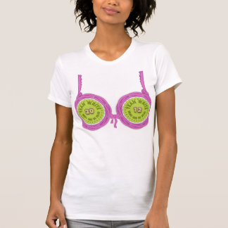 T-shirt écrivez ouais la pièce en t d'insigne de