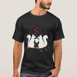 T-shirt Écureuils En Amour Partageant Un Coeur Rouge Noir