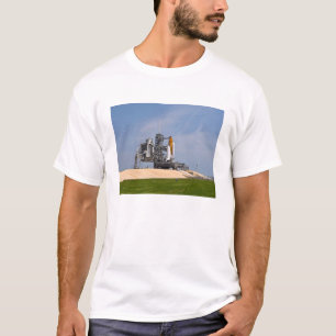 T-shirt Effort de navette spatiale sur la plate-forme de