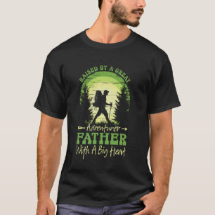 T-shirt Élevé par un grand père aventurier avec une grosse