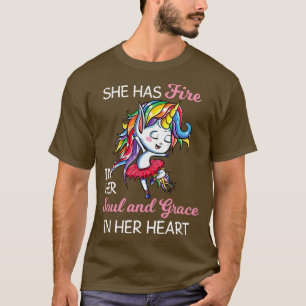 T-shirt Elle A Le Feu Dans Son Âme Et Grace Unicorn Funny 