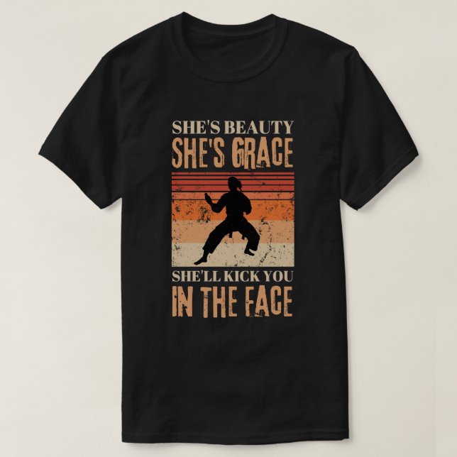 T-shirt Elle est Beauté Elle est Grace Elle va te frapper (Design devant)