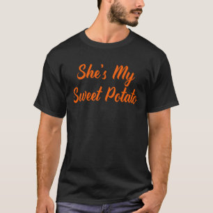 T-shirt Elle est mon chemise assortie de couples d'igname