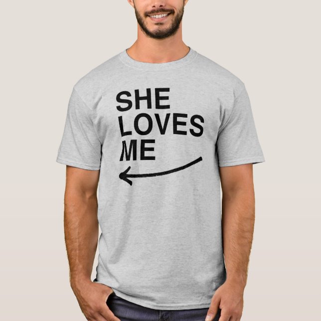 T-shirt Elle m'aime .png (gauche) (Devant)
