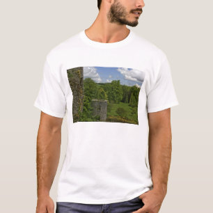 T-shirt En Irlande, au château de Blarney, une tour en pi