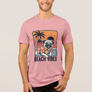 T-shirt En Tri-matière Conception de gravure vintage pug ambiance plage_1