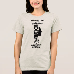 T-shirt En Tri-matière Interagir avec quelqu'un vous façonne en noir Typo