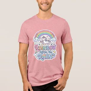 T-shirt En Tri-matière Licorne Arc-en-ciel Après la Pluie Vecteur Premium