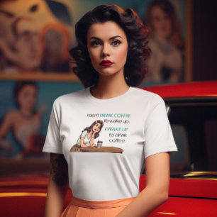 T-shirt En Tri-matière Pin-up Girl - Je me réveille pour boire du café