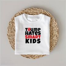 slogan de protestation étudiant anti-Trump rouge n