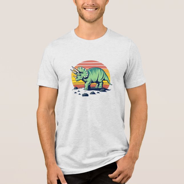 T-shirt En Tri-matière Sunset Safari: Retro Triceratops T-Shirt (Recto)