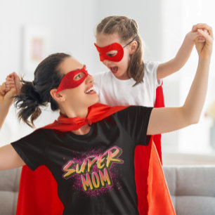 T-SHIRT EN TRI-MATIÈRE SUPER MAMAN INSPIRÉE DU GRAFFITI
