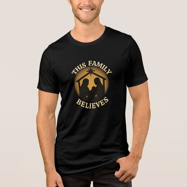 T-shirt En Tri-matière This Family Believes Christian Nativity Scene (Recto)