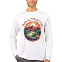 Travel Real Story Tee — Pas de faux badge de voyag