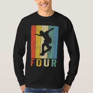 T-shirt Enfants 4e anniversaire Retro Skateboard Garçons E