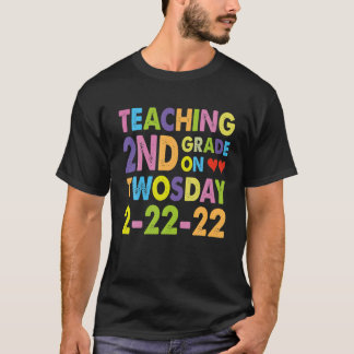 T-shirt Enseignement 2E Année Le Jour 2-22-22 Le 22 Févrie