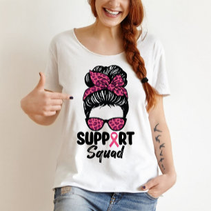 T-shirt Équipe de soutien Chignon désordonné Rose Guerrièr