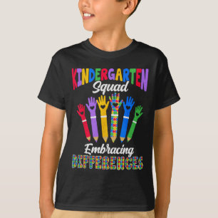 T-shirt Escouade de maternelle qui accepte les différences