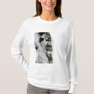T-shirt Étangs d'eaux de fonte le long de côte ouest du