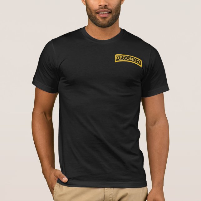 T-shirt Étiquette de Recondo (Devant)