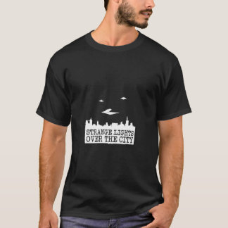 T-shirt Étrange lumière sur la ville