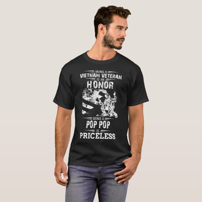 T-shirt Être un vétéran est un honneur mais un bruit de (Devant entier)