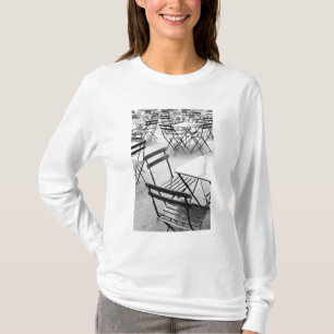 T-shirt Europe, France, Paris. Chaises, Jardin du 3