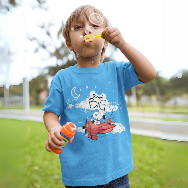T-shirt Explore the Magic of Snoopy, for Snoopy lovers (Créateur téléchargé)