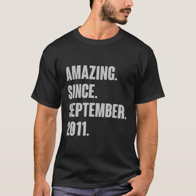 T-shirt Extraordinaire Depuis Septembre 2011 Cadeau Annive (Devant)