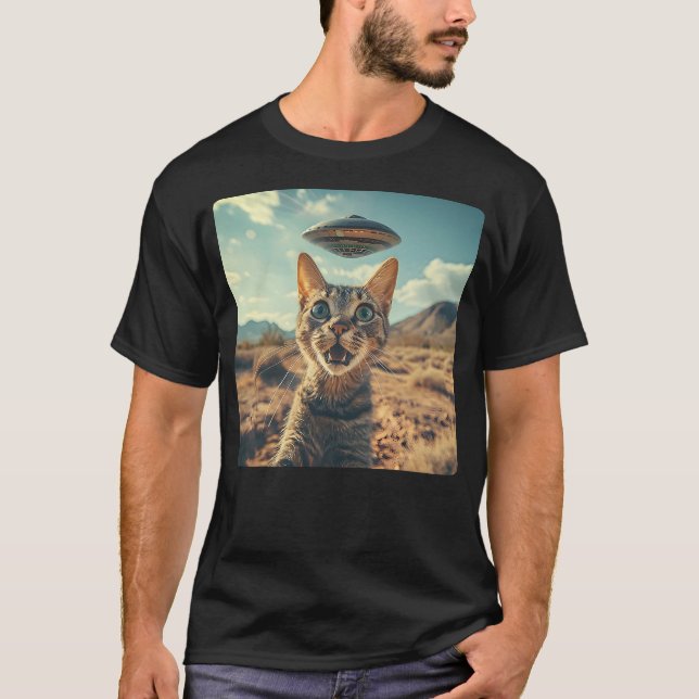 T-shirt Extraterrestrial Encounter Cat Selfie with Alien U (Devant)