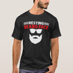 T-shirt Face de la barbe de repos avec la barbe en verre d