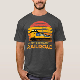 T-shirt Facilement Distrait Par Le Chemin De Fer