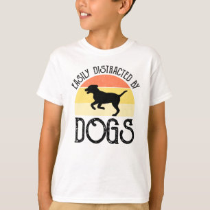 T-shirt Facilement Distrait Par Les Chiens