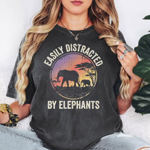 T-shirt Facilement Distrait Par Les Éléphants Drôle Rétro